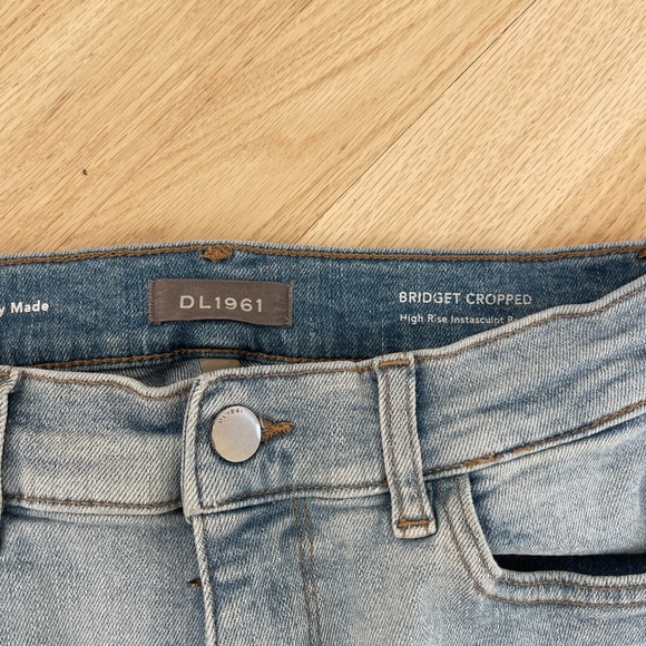 DL1961 - Picture 3 of 8